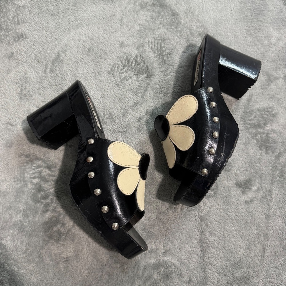 Vintage Guess Black Daisy Platform Clogs Studded Leather Slides Italy 7.5